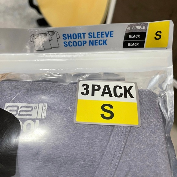 Brand New 3-Pack Women's Small 32 Degrees COOL Short Sleeve Scoop Neck Shirts - Picture 5 of 10